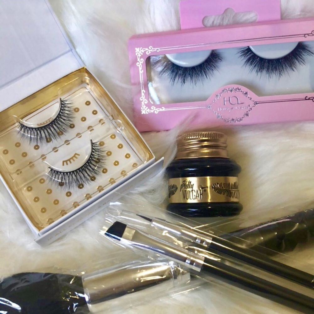 ✨NEW House of Lashes and Battington lashes.✨